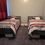 2 Bedroom Home Near Downtown La