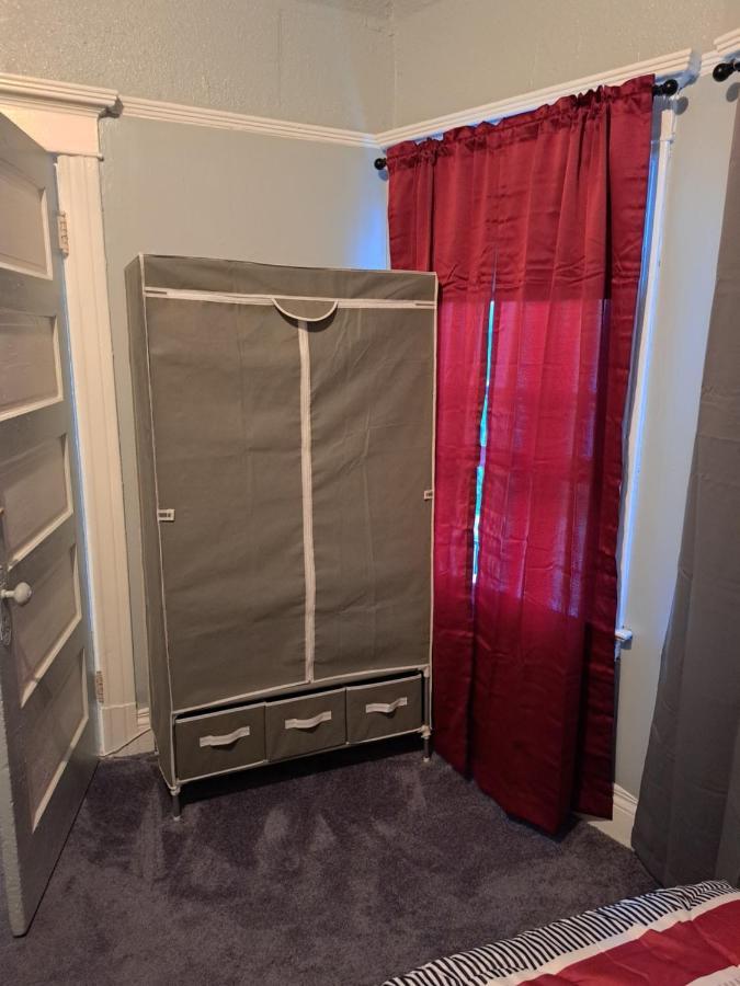 Hospedagem domiciliar 2 Bedroom Near Downtown La *